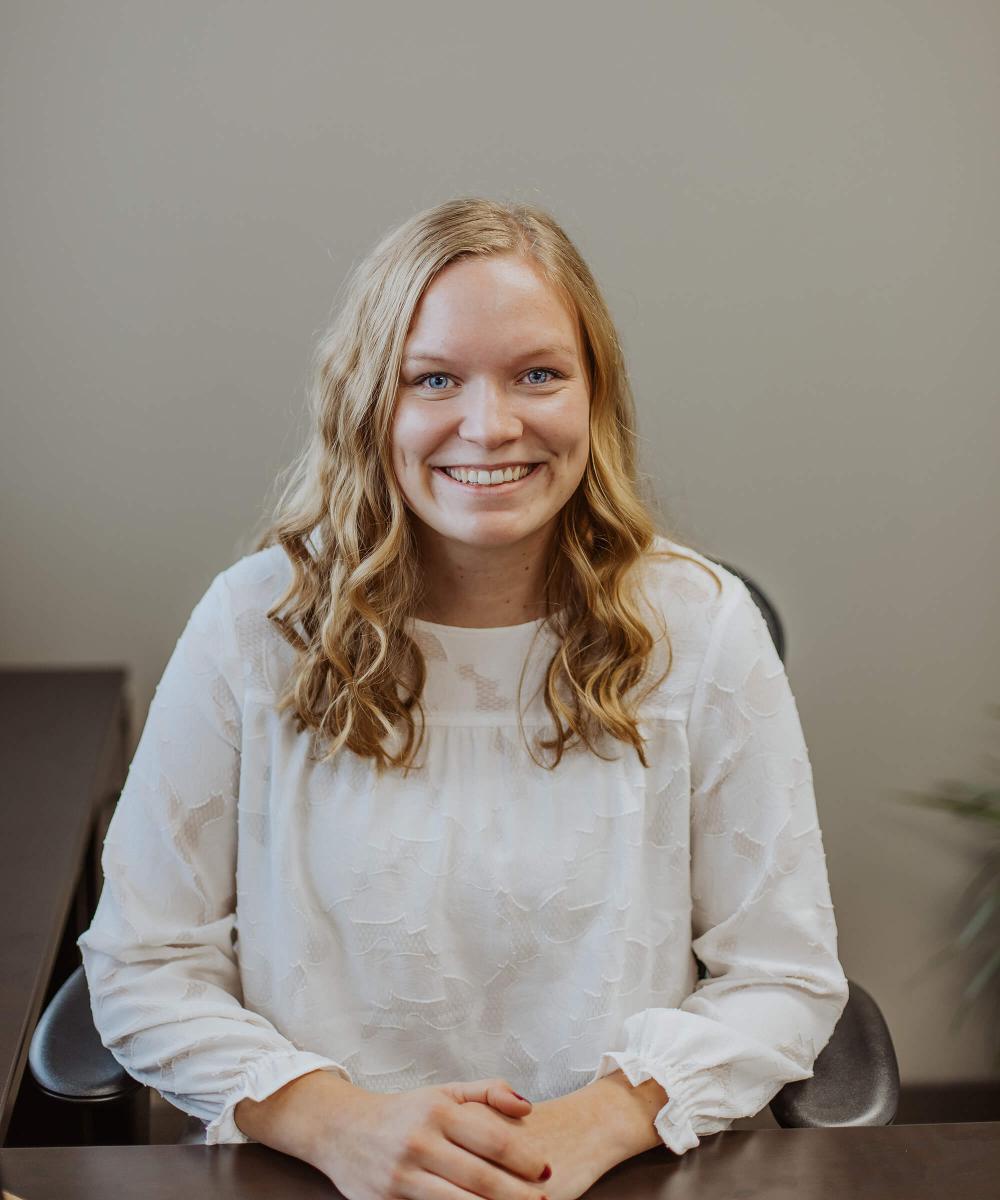 Anna Carlson headshot